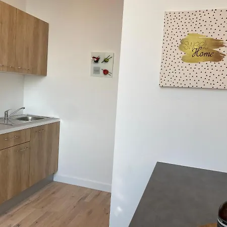 Apartment Geraniums Beausoleil